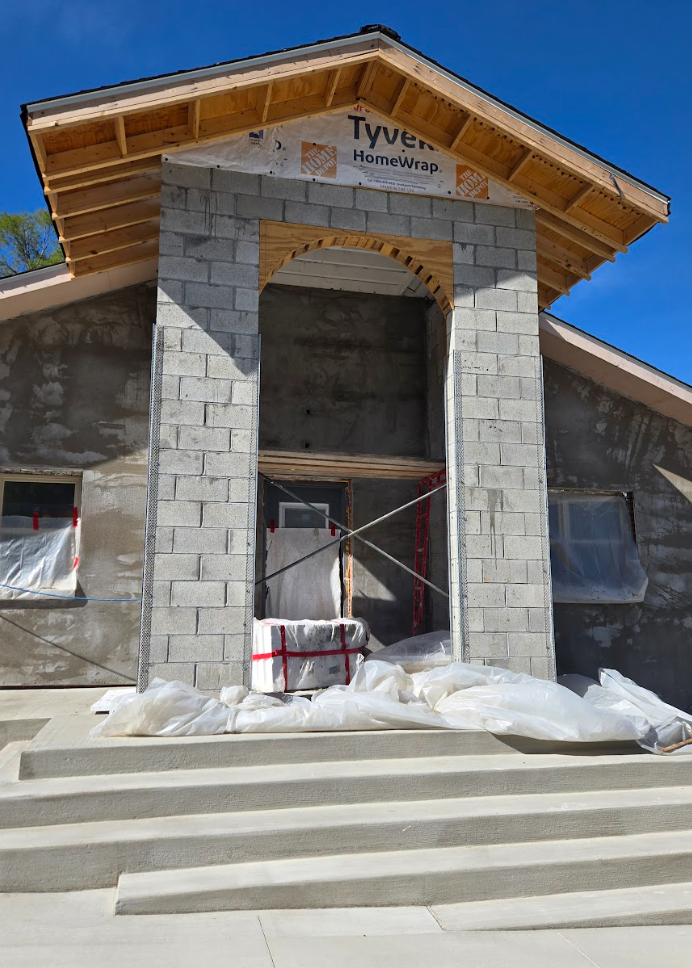 Konak entrance comparison May 23 and June 22